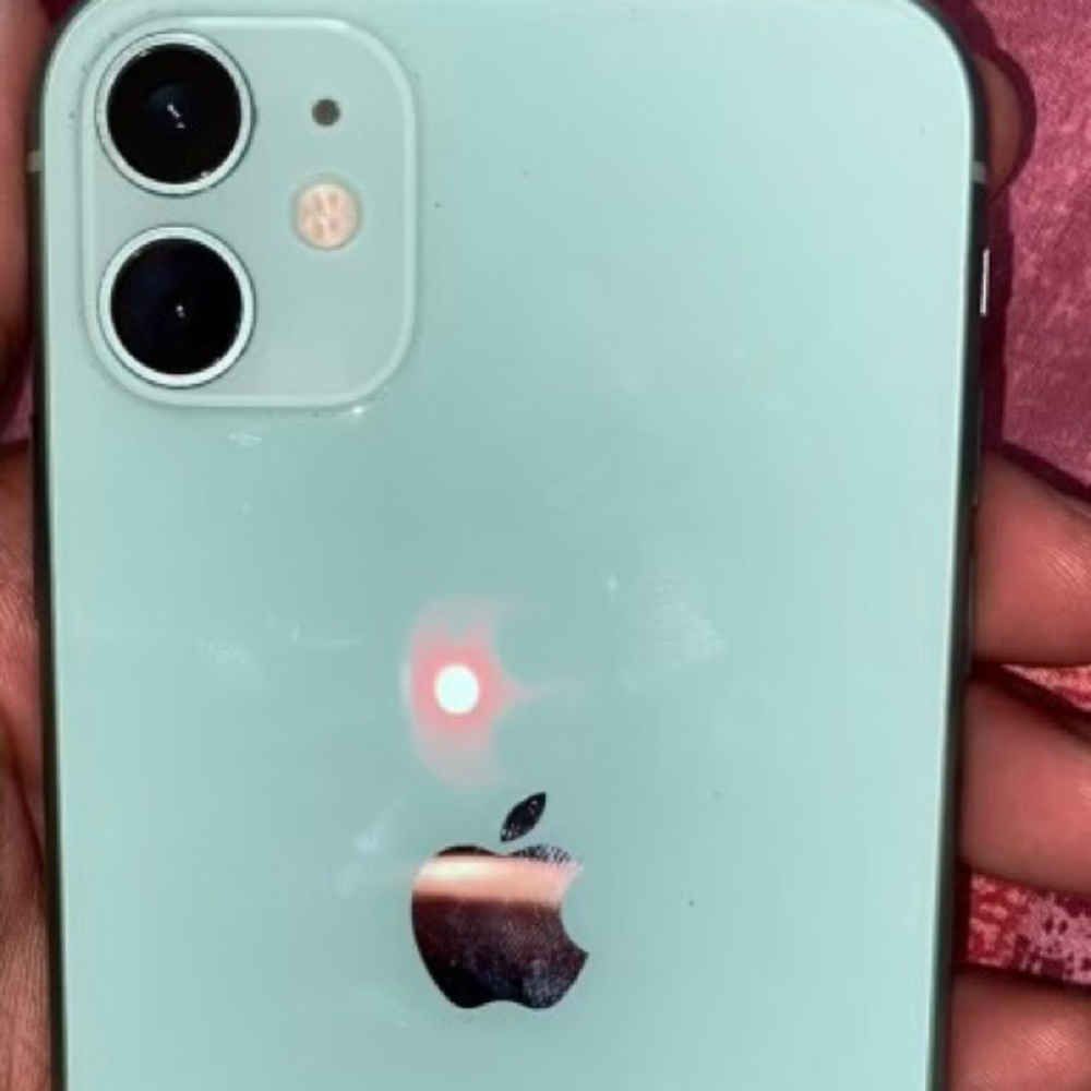 iPhone 11